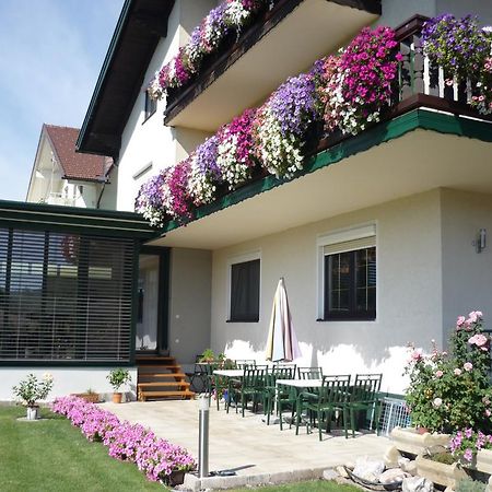 Landhaus Lassnig Moosburg Bagian luar foto